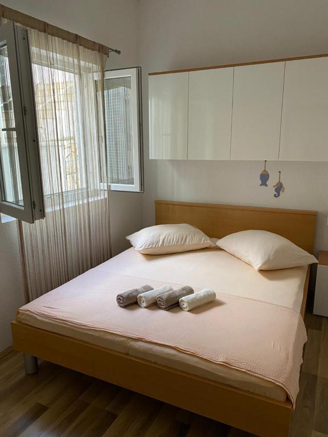 Apartmani Znaor Baška Voda Eksteriør bilde