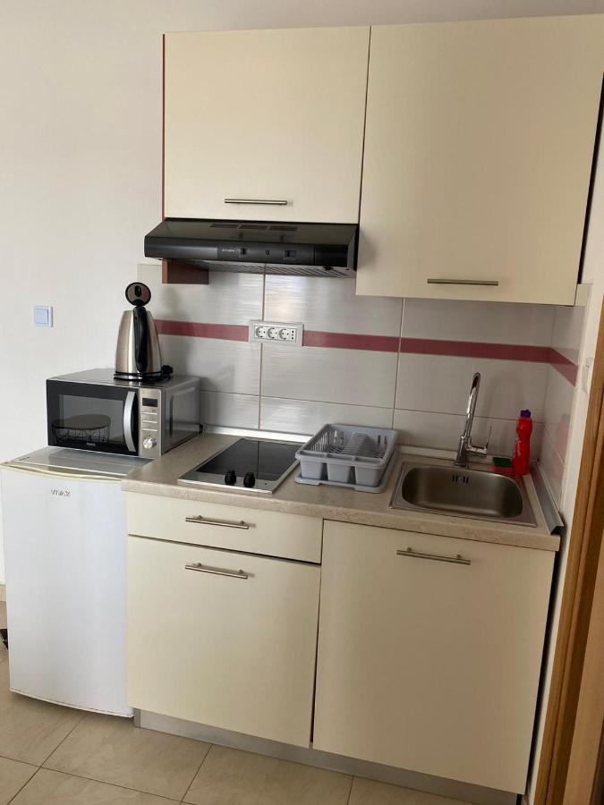 Apartmani Znaor Baška Voda Eksteriør bilde