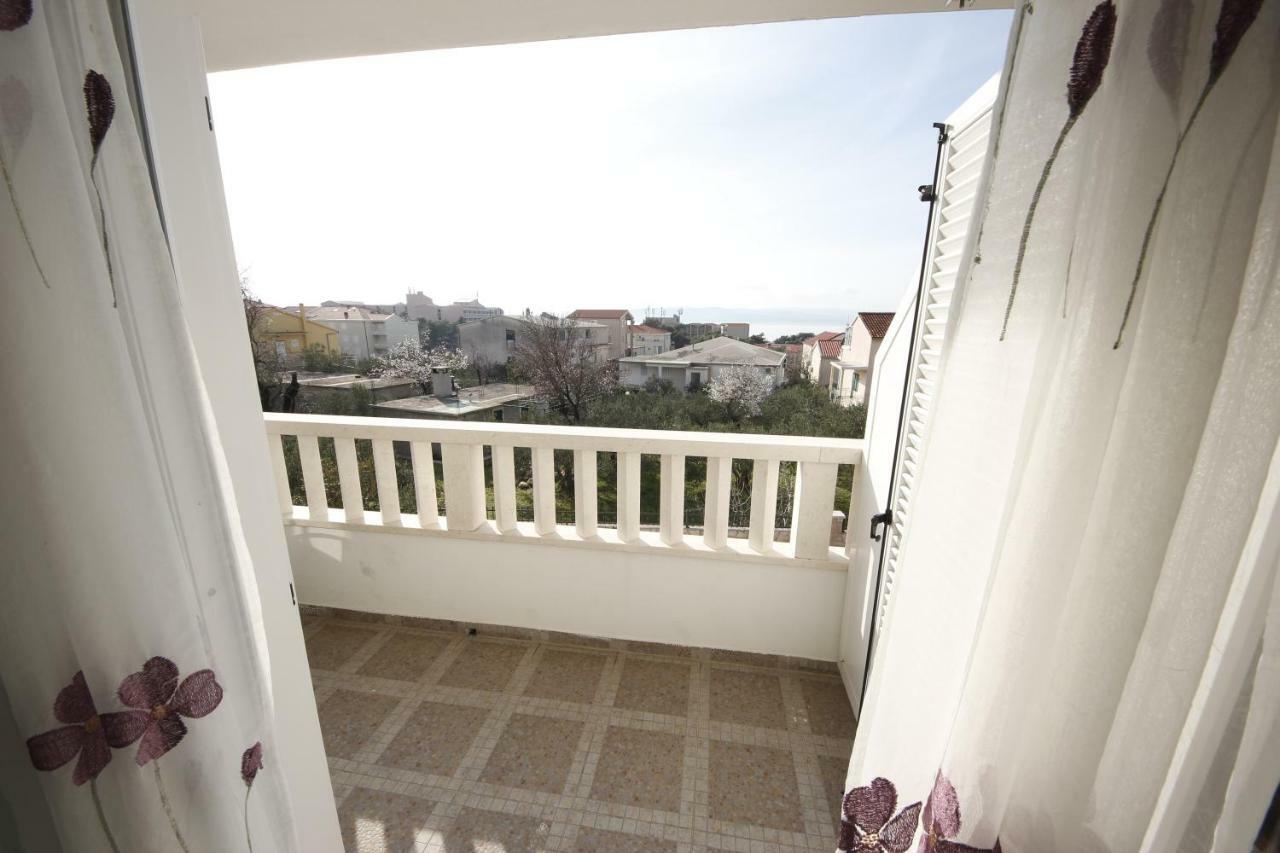 Apartmani Znaor Baška Voda Eksteriør bilde