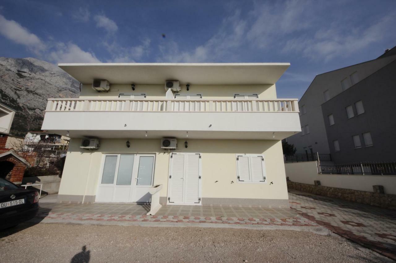 Apartmani Znaor Baška Voda Eksteriør bilde